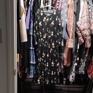 Old Navy Black Floral Long Sleeve Dress